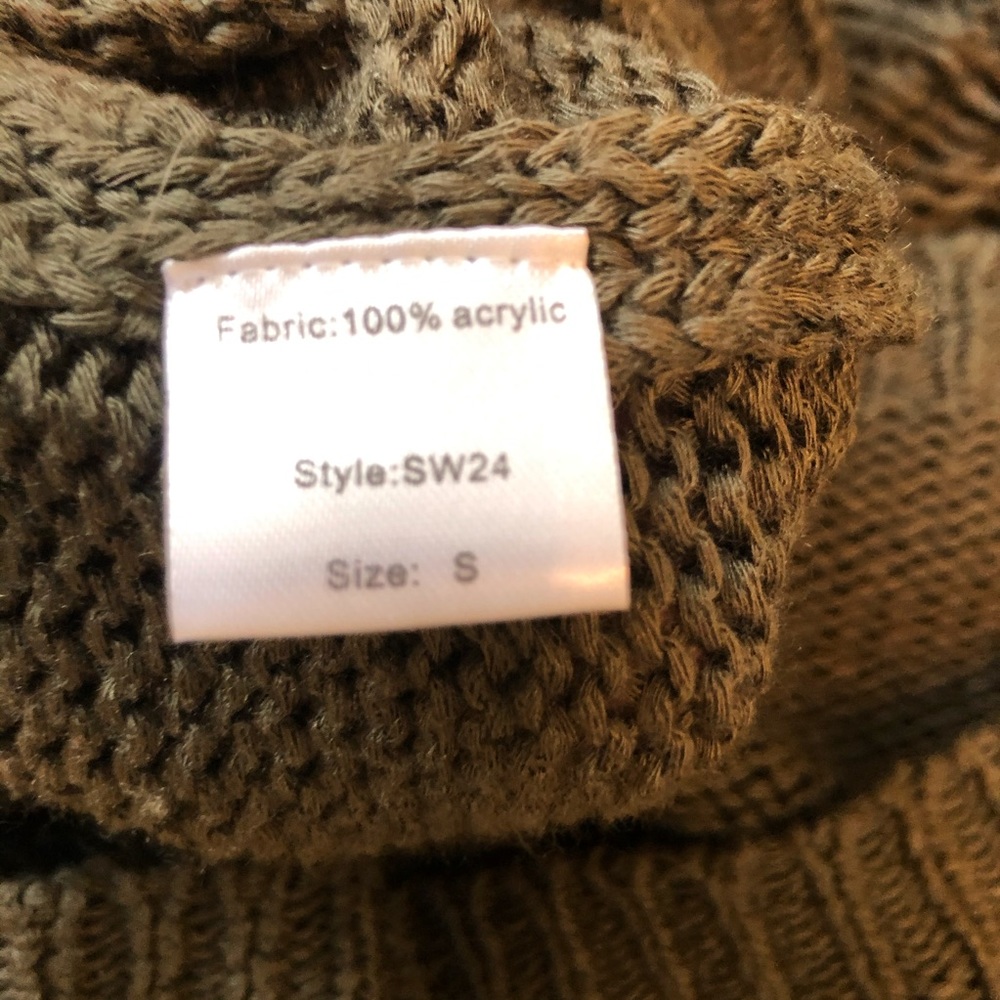 FREE with purchase: Sweater with cutout back/front, olive green, Sz S - Picture 9 of 10